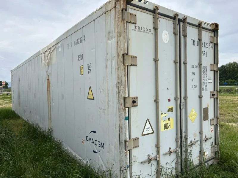 2009 40′ High Cube Refrigerated Storage Container – CCR18757