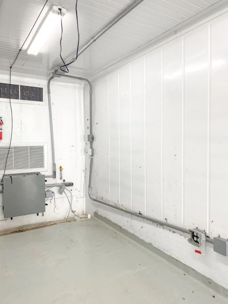 40 Foot High-Cube Insulated Shipping Container with 5 Ton Bard HVAC - Image 7